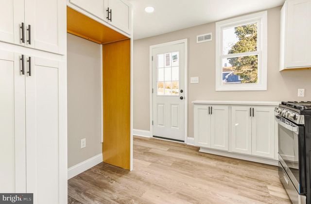 1012 E WALNUT RD, Vineland, NJ 08360