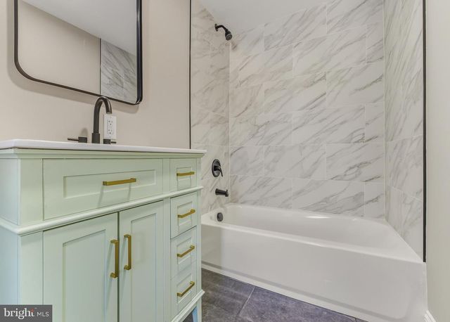 1012 E WALNUT RD, Vineland, NJ 08360