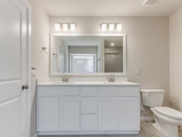 1717 Pin Cherry Lane, Moore, OK 73160