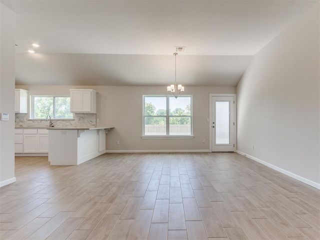 1717 Pin Cherry Lane, Moore, OK 73160