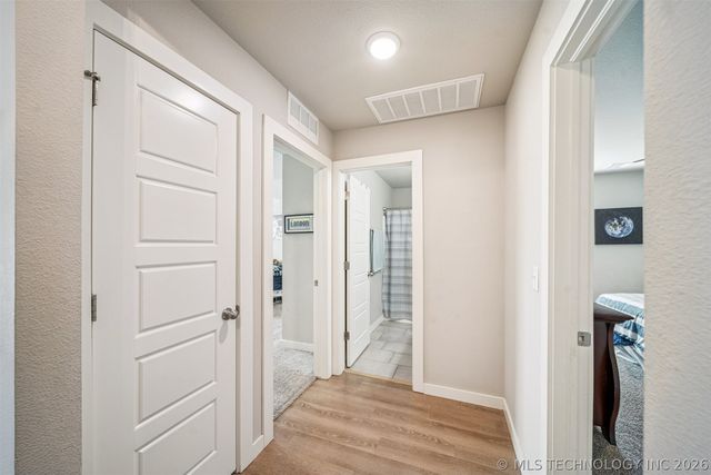 8708 N 73rd East Place, Owasso, OK 74055