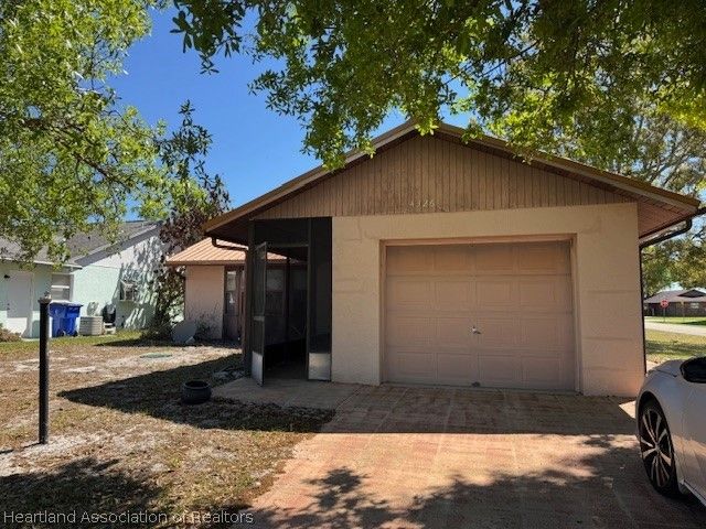 4326 Thompson Avenue, Sebring, FL 33875