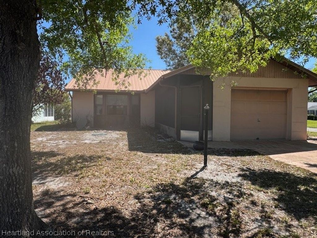 4326 Thompson Avenue, Sebring, FL 33875
