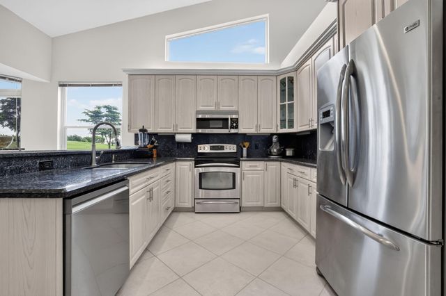 7171 Ashford Lane, Boynton Beach, FL 33472