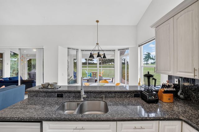 7171 Ashford Lane, Boynton Beach, FL 33472