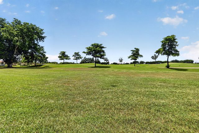 7171 Ashford Lane, Boynton Beach, FL 33472