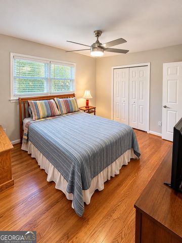 1300 Renee Drive SW, Lilburn, GA 30047