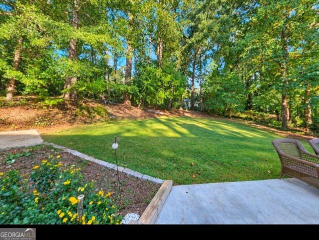 1300 Renee Drive SW, Lilburn, GA 30047
