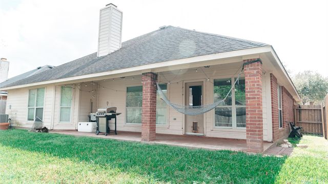 12822 Ravens Chase Lane, Cypress, TX 77429