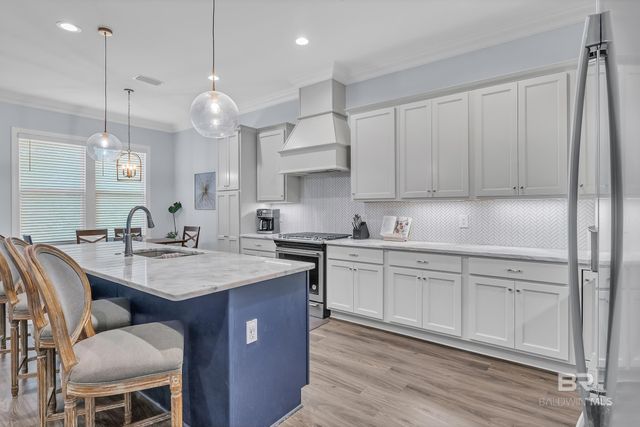 21069 Live Oak Circle, Gulf Shores, AL 36542