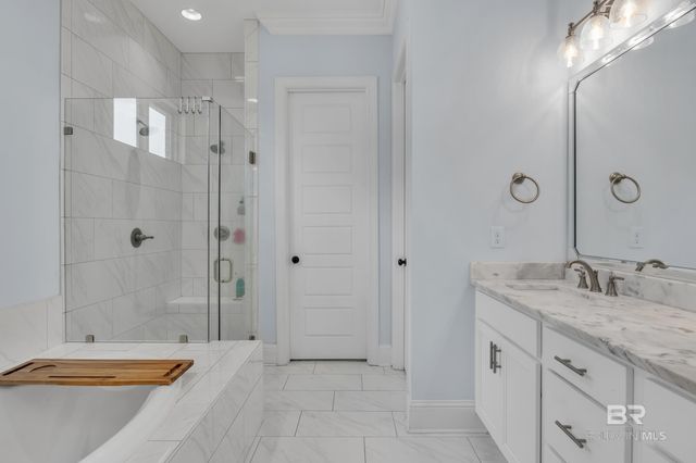 21069 Live Oak Circle, Gulf Shores, AL 36542