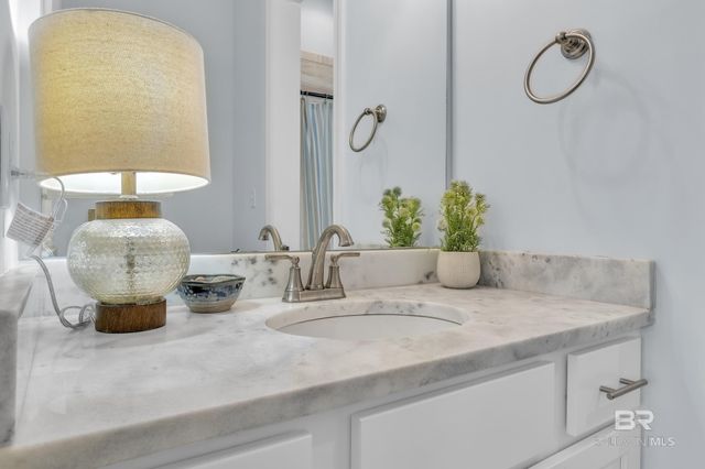 21069 Live Oak Circle, Gulf Shores, AL 36542