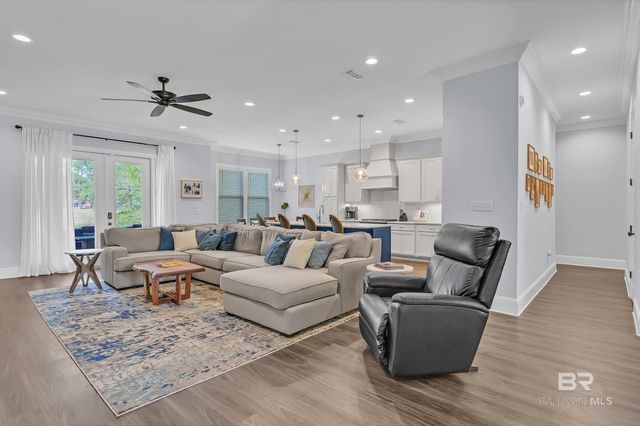 21069 Live Oak Circle, Gulf Shores, AL 36542