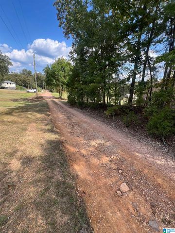6809 LOU GEORGE LOOP, Bessemer, AL 35022