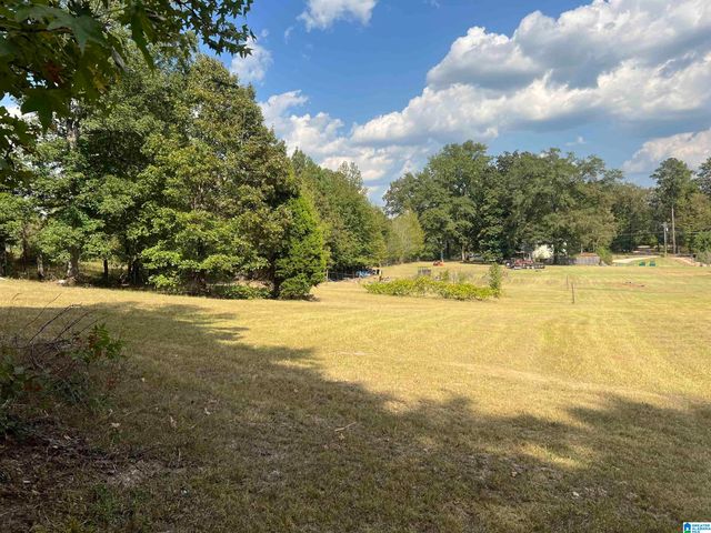 6809 LOU GEORGE LOOP, Bessemer, AL 35022