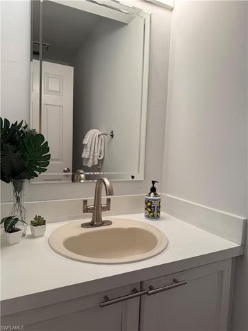15009 Cloverdale DR, Fort Myers, FL 33919