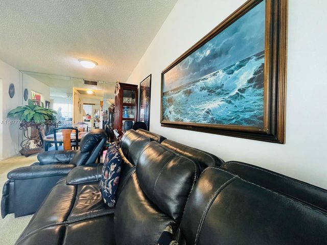 251 S Suffolk F 251 251, Boca Raton, FL 33434