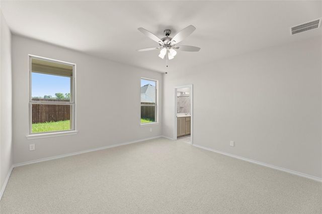 1641 Meadow Crest Drive, Aubrey, TX 76227