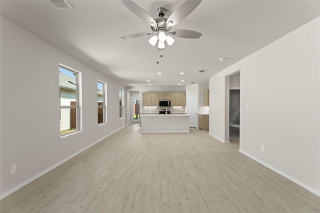 1641 Meadow Crest Drive, Aubrey, TX 76227