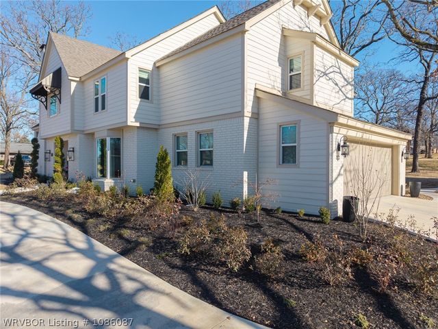 9801 Wellington Way, Fort Smith, AR 72908