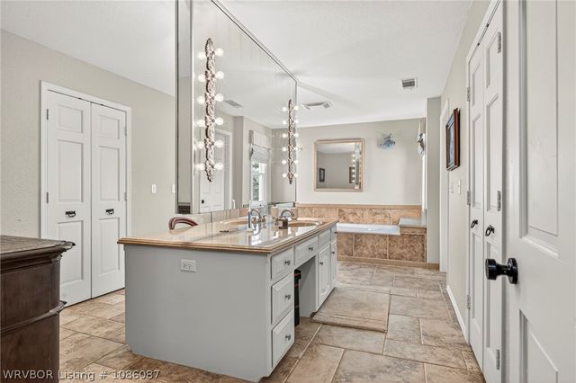 9801 Wellington Way, Fort Smith, AR 72908