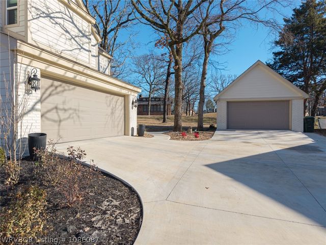 9801 Wellington Way, Fort Smith, AR 72908