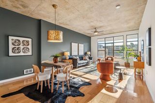 288 3rd St 406, Oakland, CA 94607