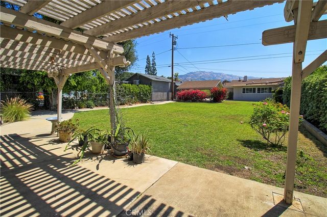 543 Ranch Lane, Glendora, CA 91741
