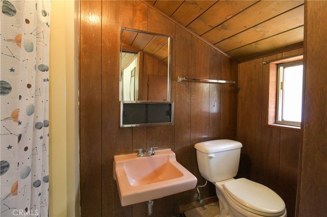 543 Ranch Lane, Glendora, CA 91741