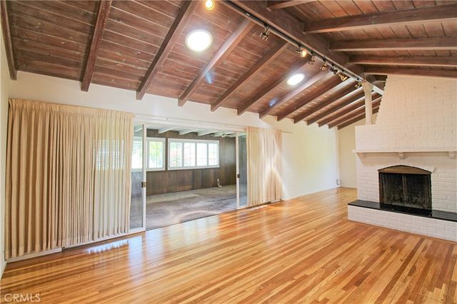 543 Ranch Lane, Glendora, CA 91741