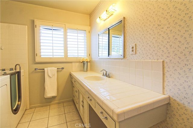 543 Ranch Lane, Glendora, CA 91741