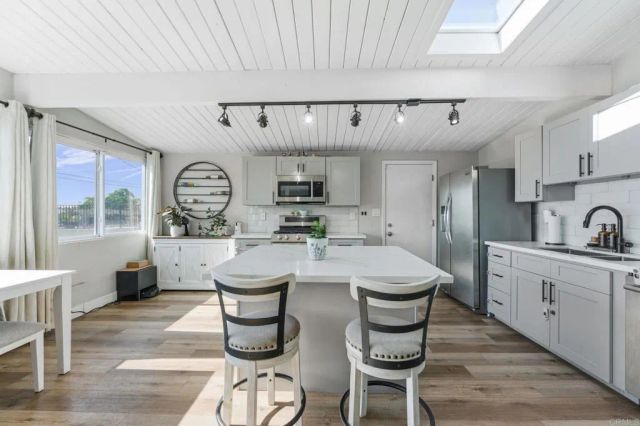 9838 Ivanho Street, Spring Valley, CA 91977