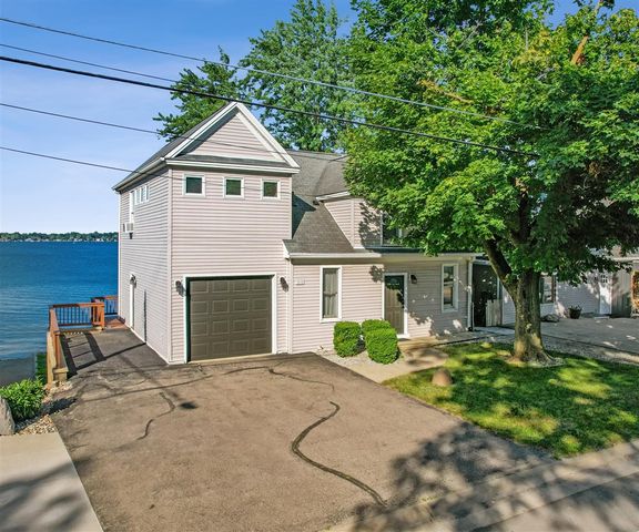 9638 Main Street, Whitmore Lake, MI 48189