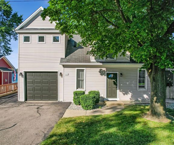 9638 Main Street, Whitmore Lake, MI 48189
