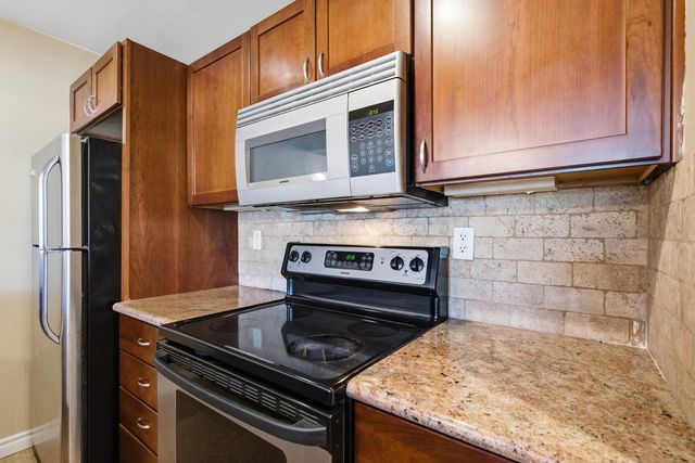 4120 N 78th Street Apt 219, Scottsdale, AZ 85251