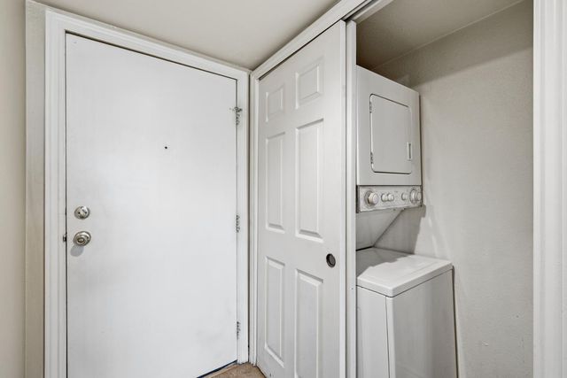 4120 N 78th Street Apt 219, Scottsdale, AZ 85251