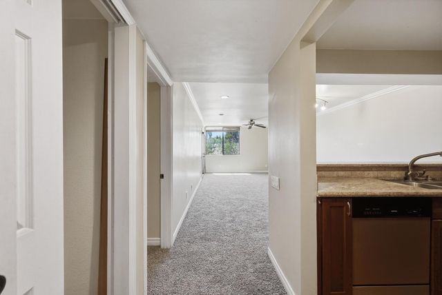 4120 N 78th Street Apt 219, Scottsdale, AZ 85251