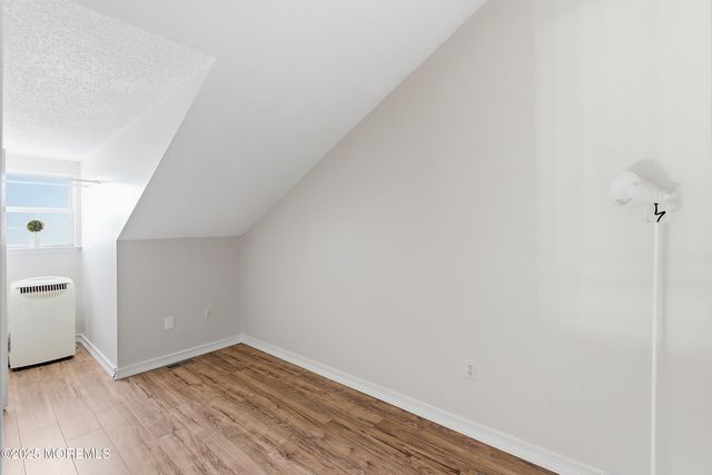 20 Tulip Lane, Freehold, NJ 07728