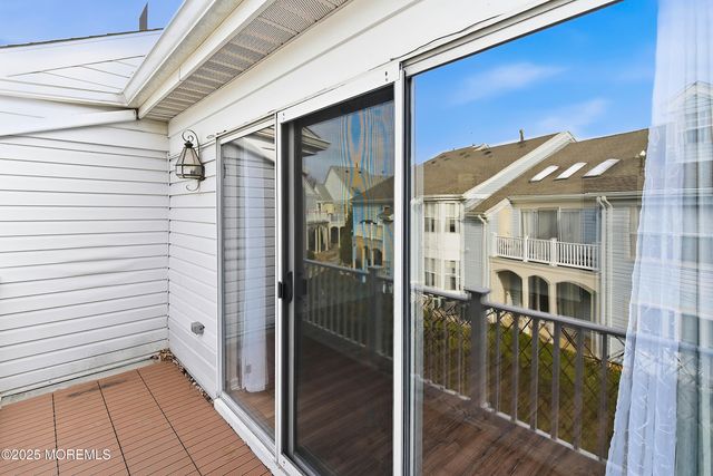 20 Tulip Lane, Freehold, NJ 07728