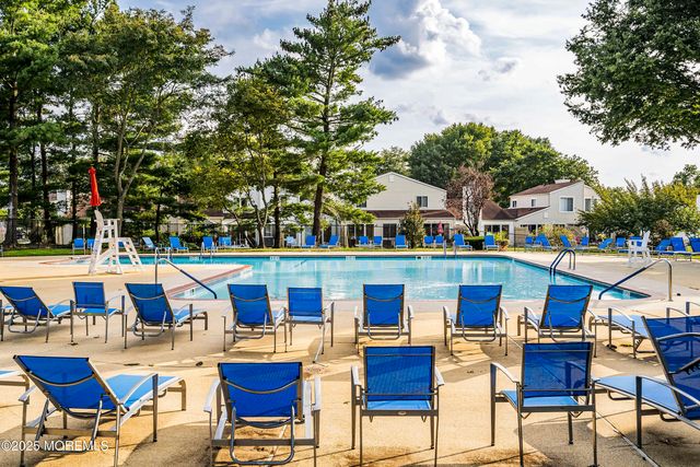 20 Tulip Lane, Freehold, NJ 07728