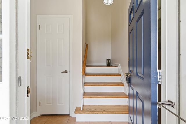 20 Tulip Lane, Freehold, NJ 07728