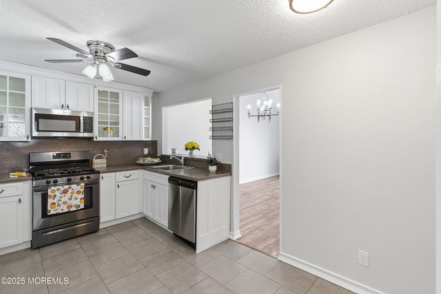 20 Tulip Lane, Freehold, NJ 07728