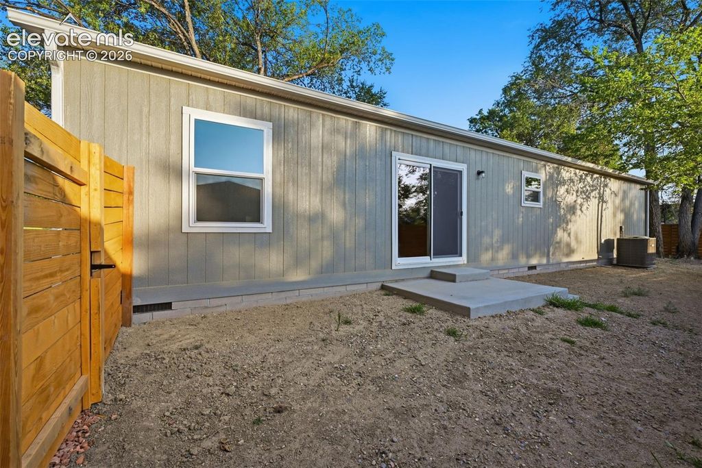 281 E Stewart Drive, Pueblo, CO 81007 — photo 4
