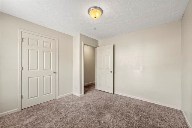 9202 Fairington Ridge Circle, Lithonia, GA 30038