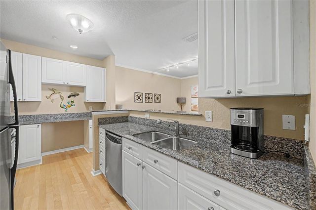 4221 W SPRUCE STREET 1222, Tampa, FL 33607
