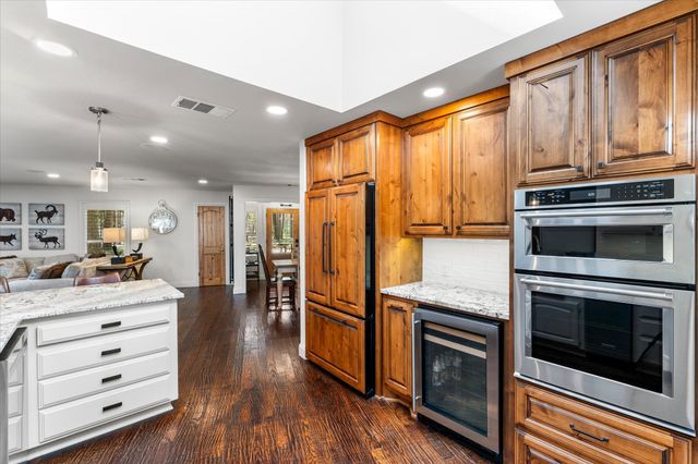 373 Trappers Trail, Mount Vernon, TX 75457