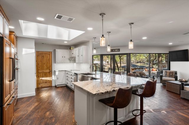 373 Trappers Trail, Mount Vernon, TX 75457