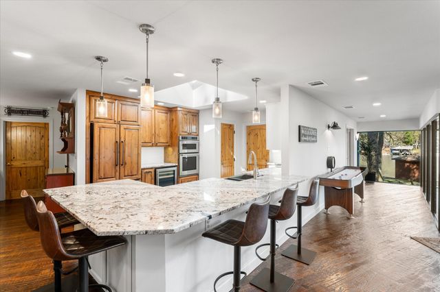 373 Trappers Trail, Mount Vernon, TX 75457