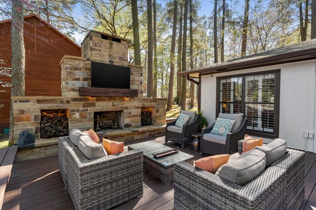 373 Trappers Trail, Mount Vernon, TX 75457