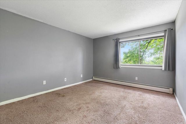 12840 Nicollet Avenue 302, Burnsville, MN 55337